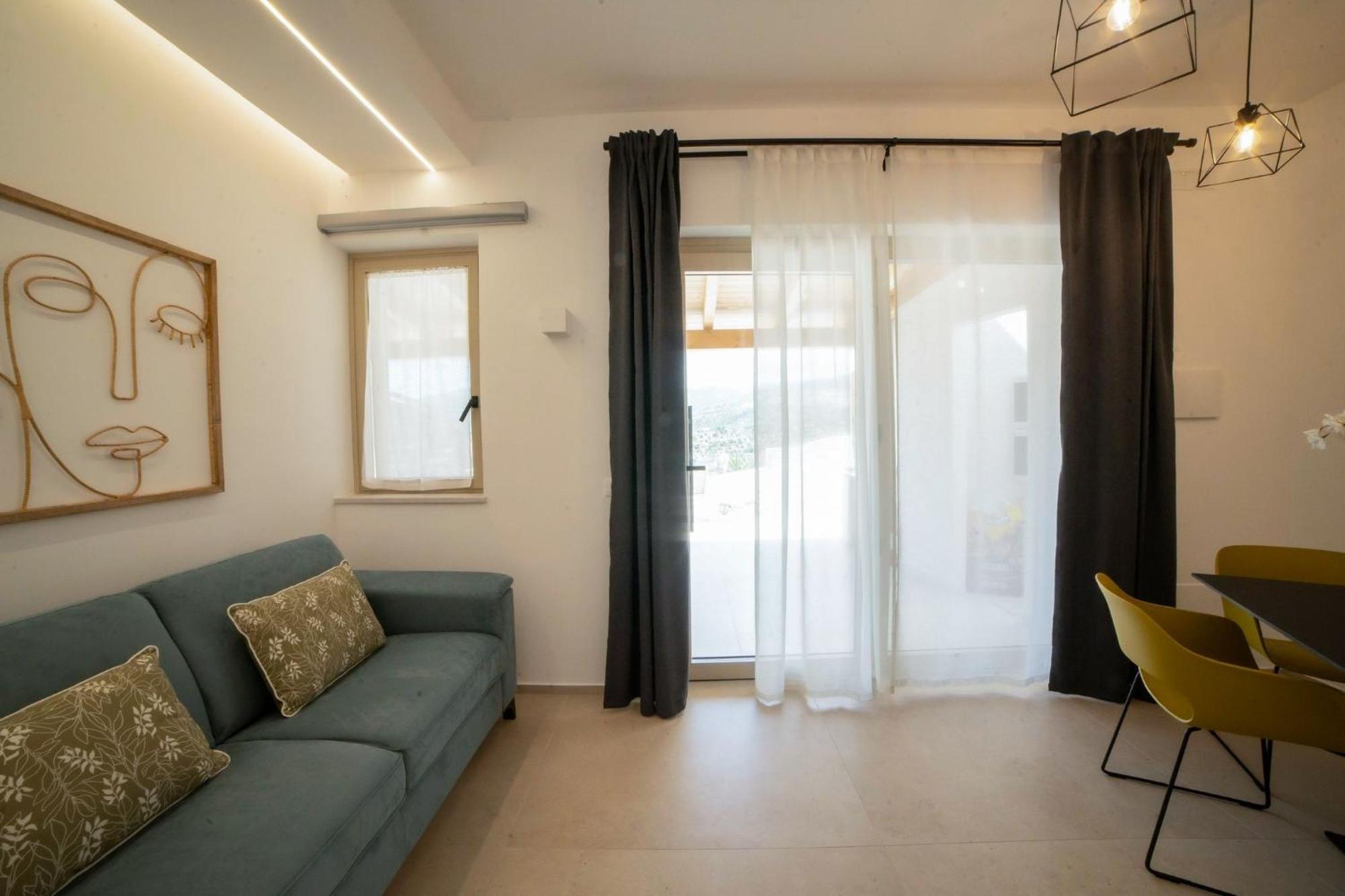 Aura Apartments Маттіната Екстер'єр фото